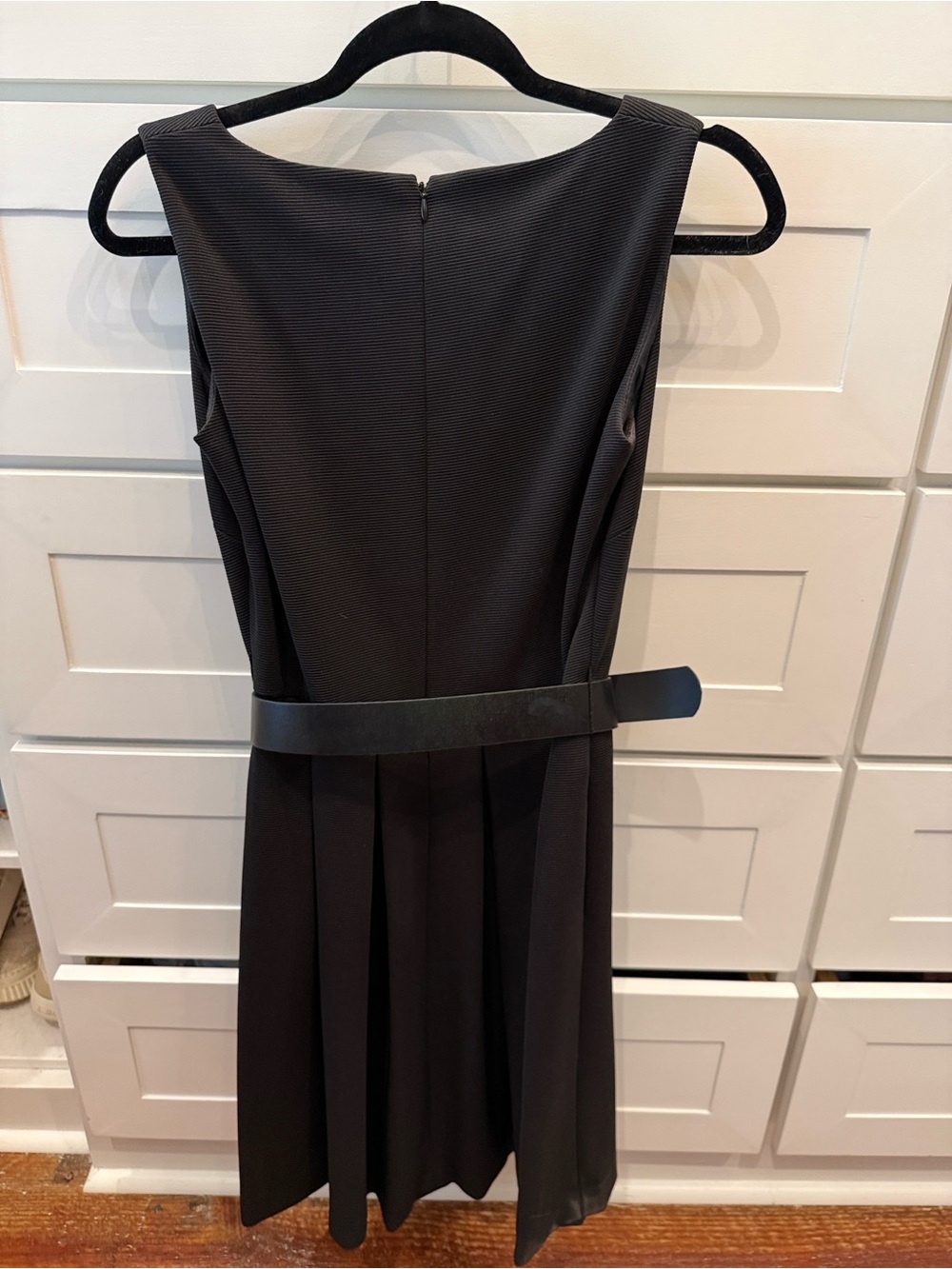 Tahari Black Sleeveless Pleated Midi Dress with Belt